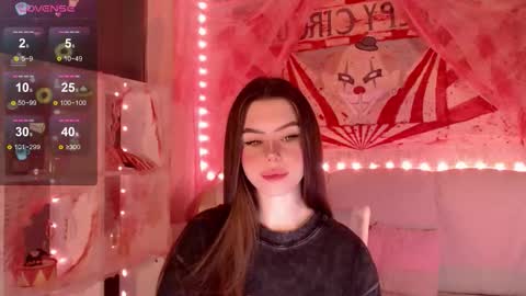 Mia online show from October 29, 2025, 3:53 am