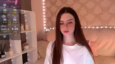 Snapshot of holymiax chatting on June 25, 2026, 5:12 am Mia online show from June 25, 2026, 5:12 am