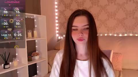 Snapshot of holymiax chatting on July 12, 2026, 3:19 am Mia online show from July 12, 2026, 3:19 am