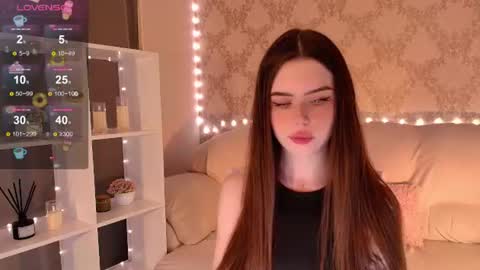 Snapshot of holymiax chatting on July 19, 2026, 3:32 am Mia online show from July 19, 2026, 3:32 am