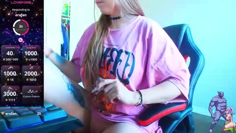 Snapshot of holyweed420 chatting on December 14, 2024, 4:31 pm Viktoria online show from December 14, 2024, 4:31 pm