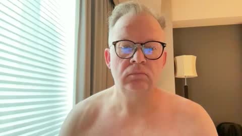 Snapshot of hommelpong chatting on December 14, 2025, 1:33 am Daffy online show from December 14, 2025, 1:33 am