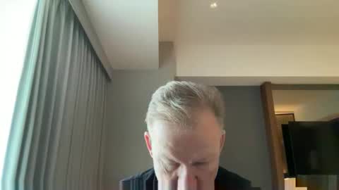 Snapshot of hommelpong chatting on December 16, 2025, 5:34 am Daffy online show from December 16, 2025, 5:34 am