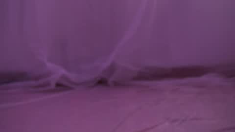 Snapshot of honeeeey_ chatting on November 10, 2025, 9:47 pm honeeeey_ online show from November 10, 2025, 9:47 pm