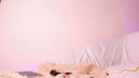 honey  monroe online show from July 7, 2026, 7:23 am