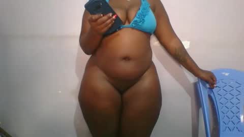 Snapshot of honey_beb chatting on September 24, 2025, 6:00 pm honey_beb online show from September 24, 2025, 6:00 pm