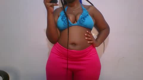 Snapshot of honey_beb chatting on October 31, 2025, 6:42 pm honey_beb online show from October 31, 2025, 6:42 pm