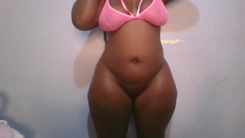 Snapshot of honey_beb chatting on November 6, 2025, 6:42 pm honey_beb online show from November 6, 2025, 6:42 pm