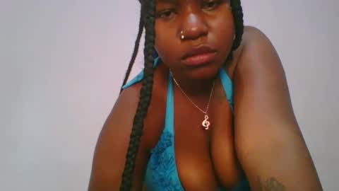 Snapshot of honey_beb chatting on November 7, 2025, 6:46 am honey_beb online show from November 7, 2025, 6:46 am