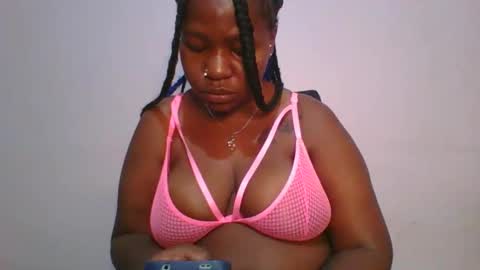 Snapshot of honey_beb chatting on November 11, 2025, 2:55 am honey_beb online show from November 11, 2025, 2:55 am