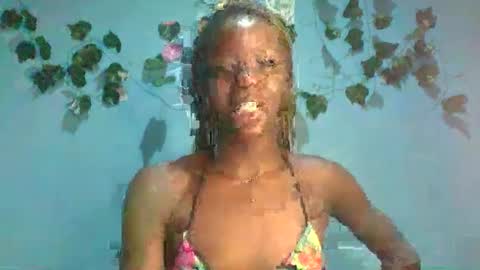 Queen online show from October 17, 2025, 10:45 pm