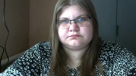 Snapshot of honey_bunny_x chatting on June 26, 2026, 6:51 am Bunny online show from June 26, 2026, 6:51 am