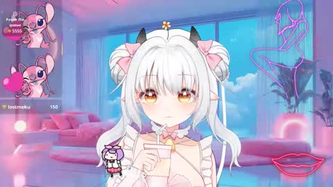 Snapshot of honey_cow chatting on November 4, 2025, 12:10 am Honey Cow online show from November 4, 2025, 12:10 am