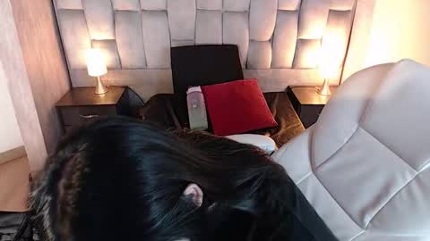 Honney online show from February 20, 2026, 11:22 am