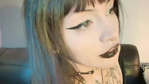 Snapshot of honey_dark chatting on May 15, 2026, 1:51 pm Honney online show from May 15, 2026, 1:51 pm