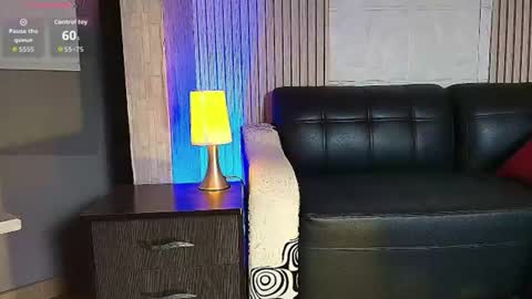 Snapshot of honey_dark chatting on June 9, 2026, 1:56 pm Honney online show from June 9, 2026, 1:56 pm