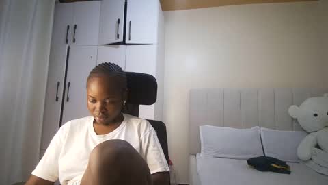 honey drop online show from April 30, 2026, 4:24 pm