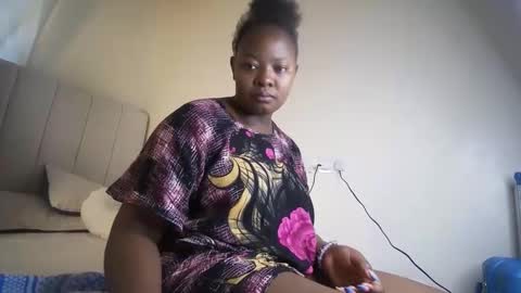 Snapshot of honey_drop1 chatting on May 20, 2026, 1:50 pm honey drop online show from May 20, 2026, 1:50 pm