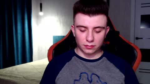 Snapshot of honey_furry chatting on December 13, 2024, 10:23 pm Wolfy online show from December 13, 2024, 10:23 pm