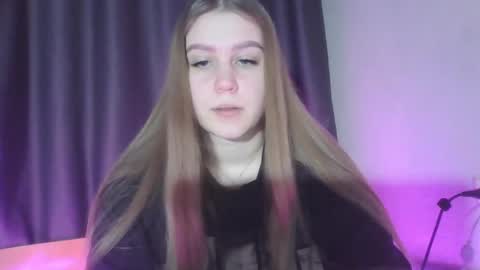 Snapshot of honey_lolaaa chatting on November 21, 2025, 3:00 pm honey_lolaaa online show from November 21, 2025, 3:00 pm