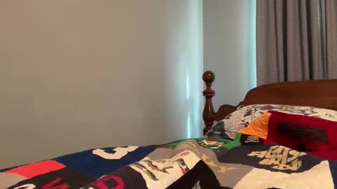honey_man14 online show from May 2, 2026, 12:43 pm