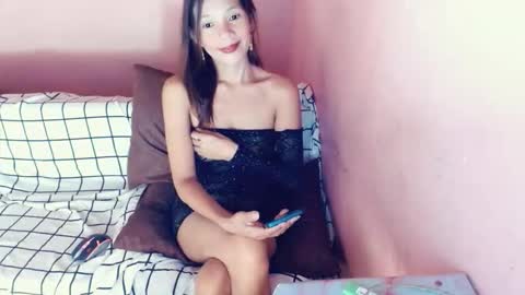 honey_mollyxx online show from November 7, 2025, 11:54 am