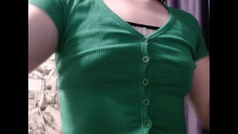 Snapshot of honey_mood chatting on February 15, 2025, 3:50 pm Lina online show from February 15, 2025, 3:50 pm