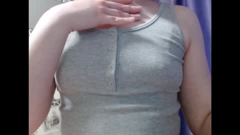 Snapshot of honey_mood chatting on October 13, 2025, 8:03 am Lina online show from October 13, 2025, 8:03 am