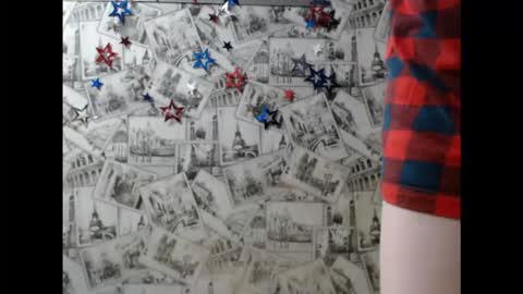 Snapshot of honey_mood chatting on November 30, 2025, 9:30 pm Lina online show from November 30, 2025, 9:30 pm