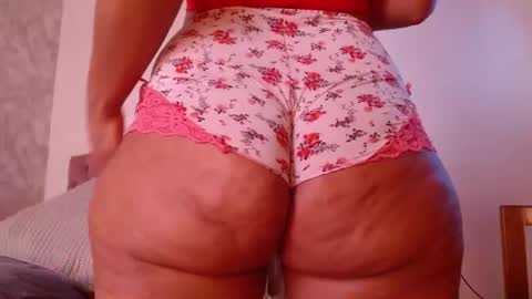 Honey-Sweett online show from July 3, 2026, 3:18 pm
