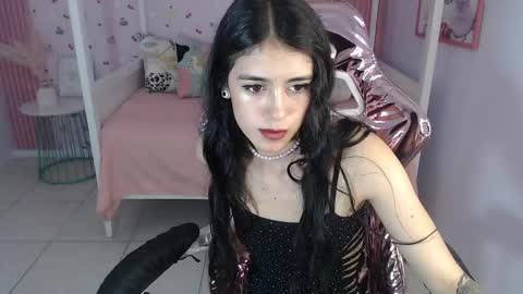 Snapshot of honey_torres_sub chatting on January 15, 2025, 4:00 pm HONEY online show from January 15, 2025, 4:00 pm