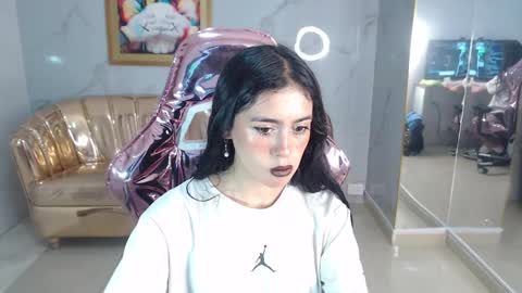 Snapshot of honey_torres_sub chatting on January 29, 2025, 1:17 pm HONEY online show from January 29, 2025, 1:17 pm