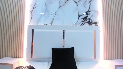 honeyangelh online show from March 17, 2026, 1:14 pm