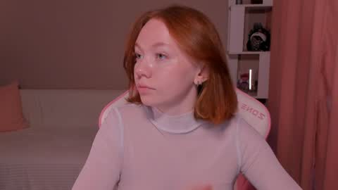 honeyautumn online show from February 9, 2025, 3:11 am