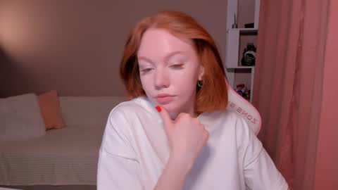 honeyautumn online show from February 17, 2025, 11:53 pm