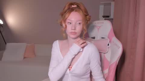 honeyautumn online show from October 2, 2025, 11:34 pm