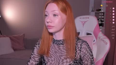 Snapshot of honeyautumn chatting on May 7, 2026, 12:38 am honeyautumn online show from May 7, 2026, 12:38 am