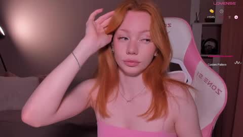 Snapshot of honeyautumn chatting on May 10, 2026, 11:54 pm honeyautumn online show from May 10, 2026, 11:54 pm