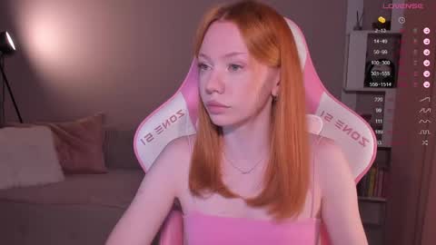 Snapshot of honeyautumn chatting on May 19, 2026, 1:22 am honeyautumn online show from May 19, 2026, 1:22 am