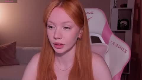 Snapshot of honeyautumn chatting on July 11, 2026, 6:32 pm honeyautumn online show from July 11, 2026, 6:32 pm