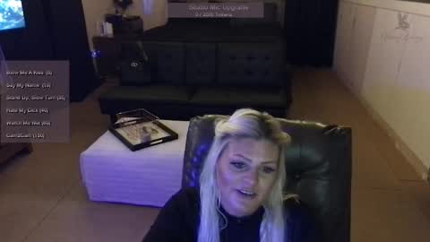 honeybuhnny online show from March 7, 2026, 5:04 am