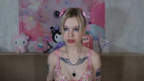Snapshot of honeygold__ chatting on July 8, 2026, 4:39 am Lisa online show from July 8, 2026, 4:39 am