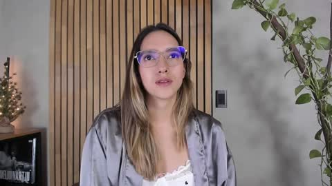 Snapshot of honeyhot69__ chatting on December 8, 2024, 10:41 am Sofia independent model online show from December 8, 2024, 10:41 am