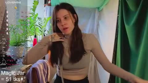 Snapshot of honeylem0n chatting on October 3, 2025, 3:47 am Molly online show from October 3, 2025, 3:47 am