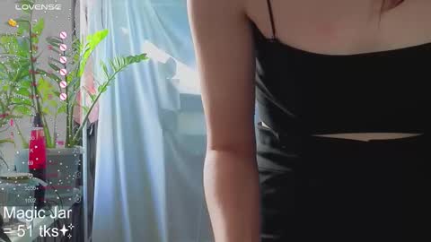 Snapshot of honeylem0n chatting on October 7, 2025, 5:37 am Molly online show from October 7, 2025, 5:37 am