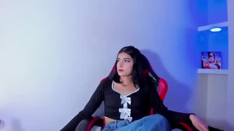 Snapshot of honeyluxe_ chatting on July 11, 2026, 7:27 pm HONEY LUXE online show from July 11, 2026, 7:27 pm