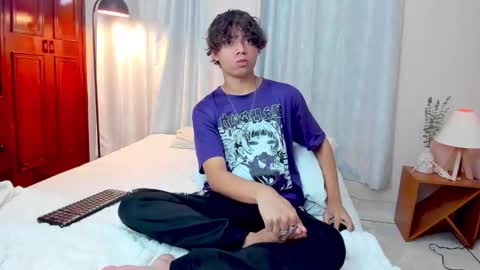 Snapshot of honeymoon_sariel chatting on October 13, 2025, 1:33 pm honeymoon_sariel online show from October 13, 2025, 1:33 pm