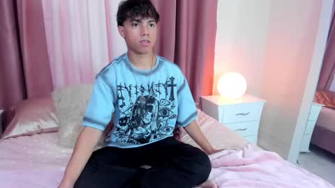 Snapshot of honeymoon_sariel chatting on October 26, 2025, 8:37 pm honeymoon_sariel online show from October 26, 2025, 8:37 pm