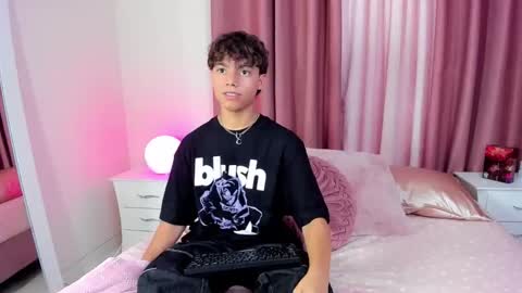 Snapshot of honeymoon_sariel chatting on November 13, 2025, 8:41 pm honeymoon_sariel online show from November 13, 2025, 8:41 pm