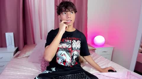 Snapshot of honeymoon_sariel chatting on November 24, 2025, 1:44 pm honeymoon_sariel online show from November 24, 2025, 1:44 pm